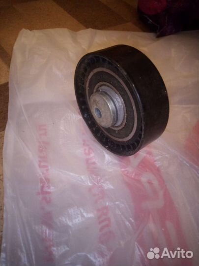Продам Ролик грм натяжителя