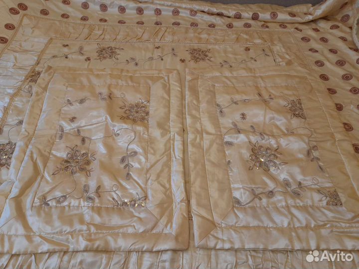 Покрывало на 2 х спальную кровать