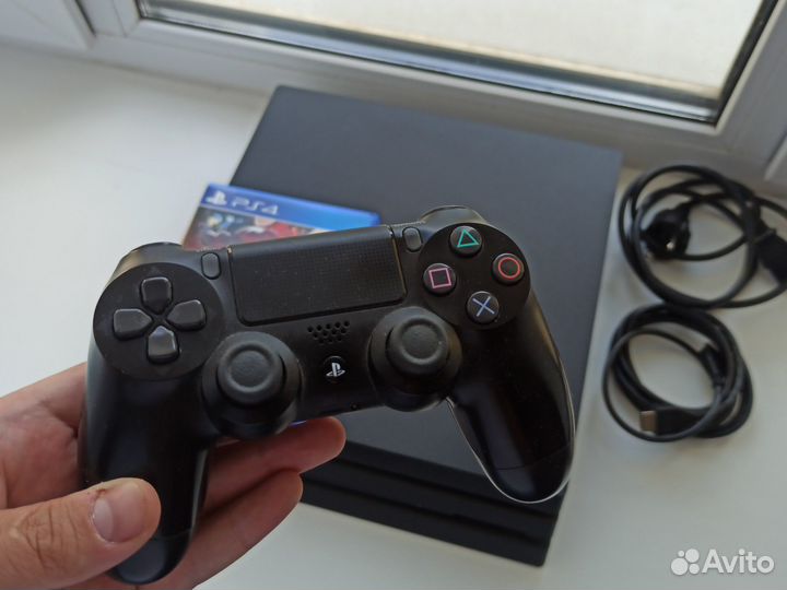 Sony playstation 4 PS4 pro 1tb с играми