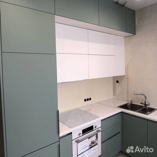 Кухонный гарнитур (любые размеры)