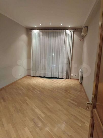 2-к. квартира, 85 м², 4/5 эт.