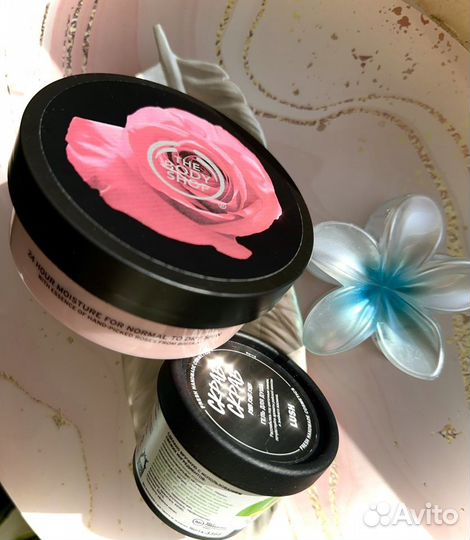 Набор крем the body shop и гель-скраб lush