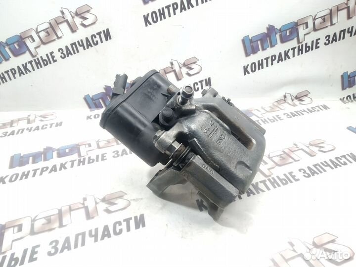 Суппорт задний правый Volkswagen Passat B7 2012