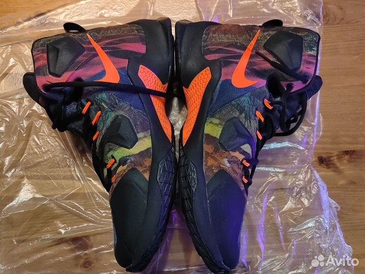 Кроссовки Nike LeBron 13 EP Akronite