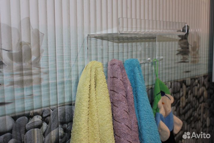 Полка для ванной с крючками для полотенца