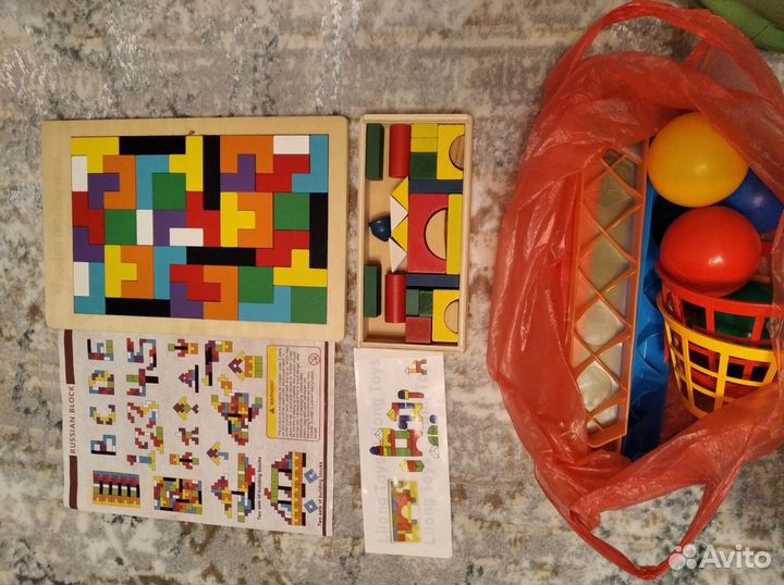 Пазлы деревянные и кубики