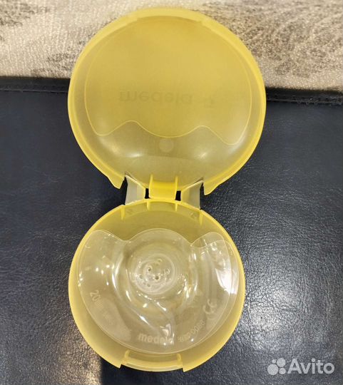 Накладки на грудь medela