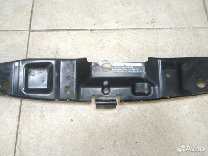 Кронштейн переднего бампера Infiniti M M25 M37 M56