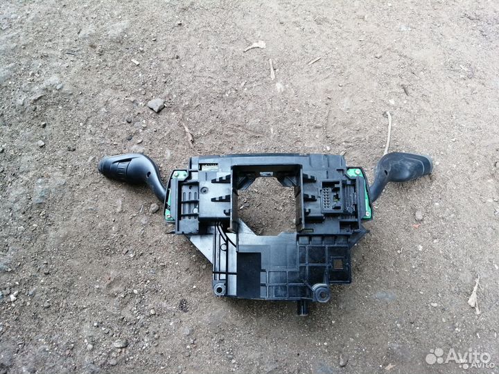 Подрулевой переключатель Ford Focus 3