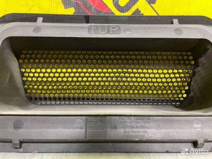 Воздуховод Opel Astra J хэтчбек 2009-2015