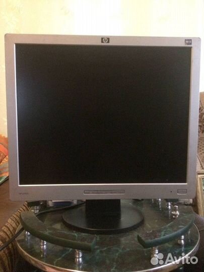 Монитор HP L1906