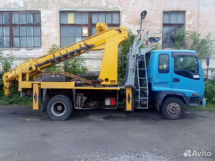 Водитель ямобура (Aichi)