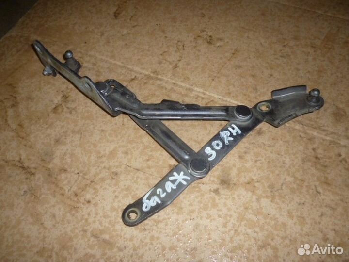 Петля крышки багажника правая mitsubishi Lancer 10