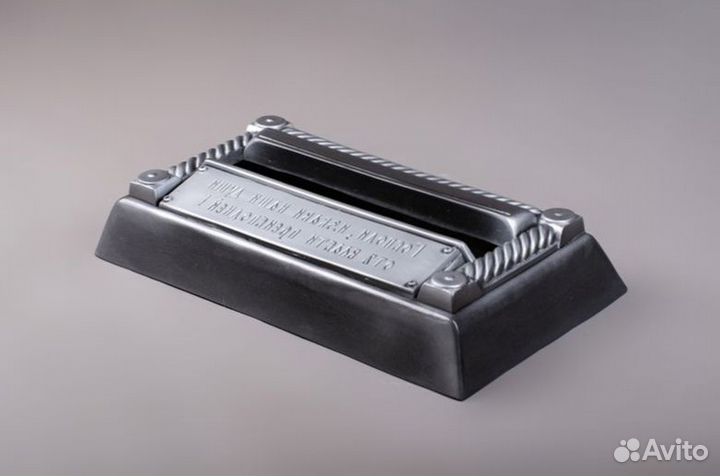 Крест надгробный литой с цветником