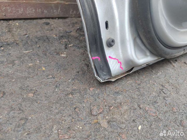 Дверь правая задняя в сборе VW jetta 5 оригинал