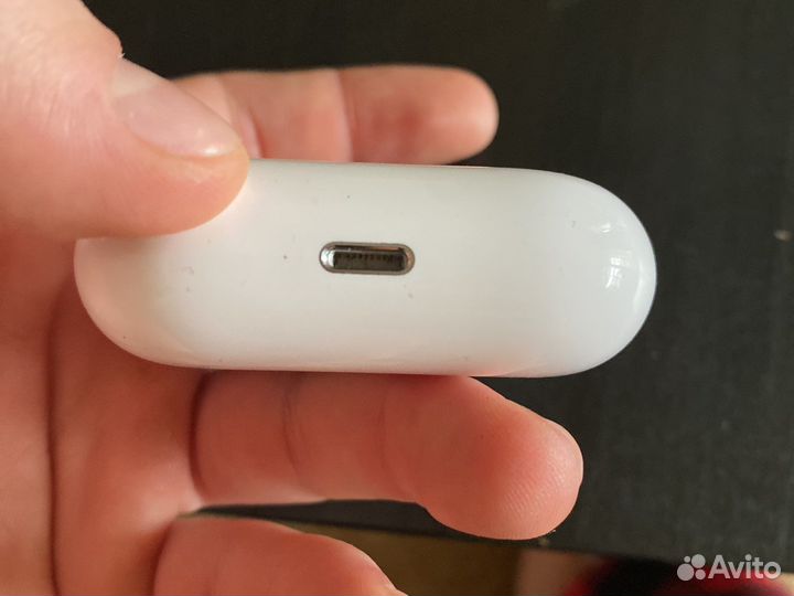 Оригинальный кейс от airpods pro