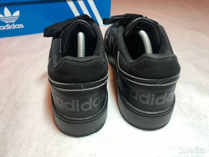 Кроссовки adidas оригинал