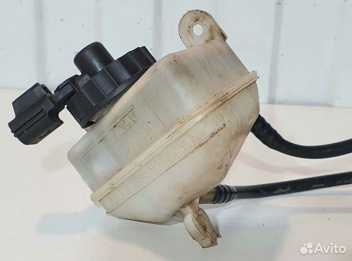 Бачок тормозной жидкости Ford Focus I