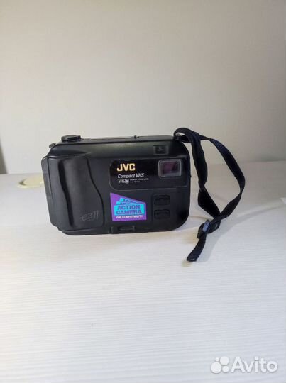 Видеокамера JVC Compact VHS Camcorder GR-EZ11E
