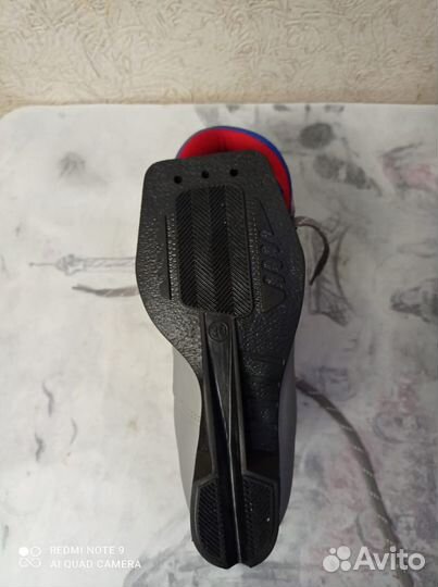 Лыжные ботинки детские 30 размер