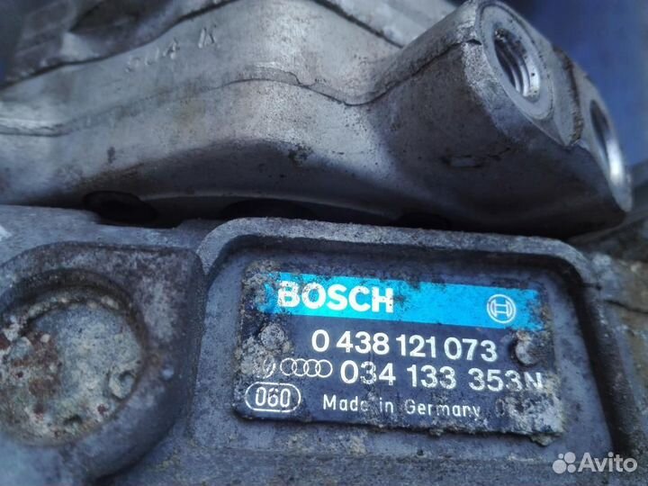 Дозатор распределитель топлива Audi 100