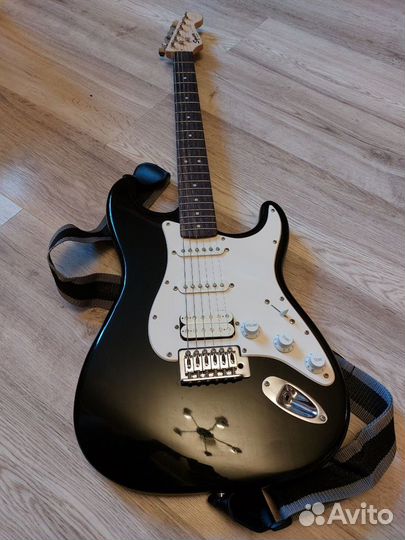 Электрогитара fender squier bullet strat + комбик