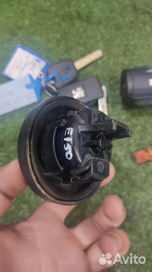 Замок зажигания Peugeot Expert 2010