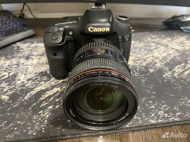 Зеркальный фотоаппарат