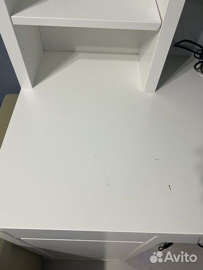 Письменный стол IKEA микке белый