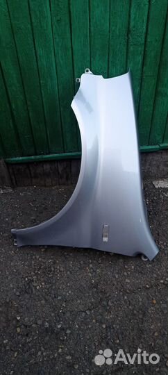 Крыло (правое и левое переднее) на Honda HR-V