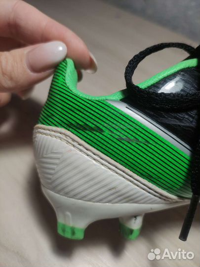 Футбольные бутсы Adidas