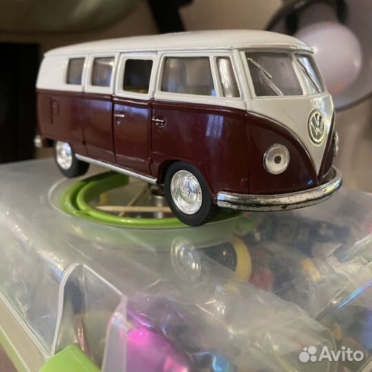 Модели автомобилей 1:32/1:43/1:42