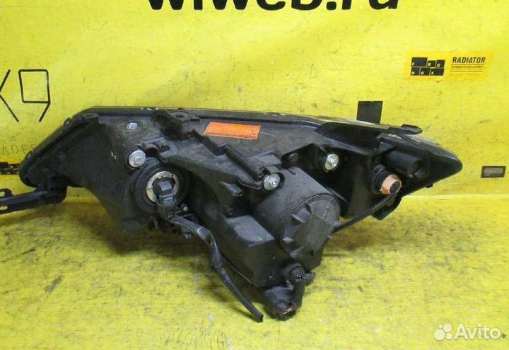 Фары Mitsubishi Outlander xl CW5W ксенон