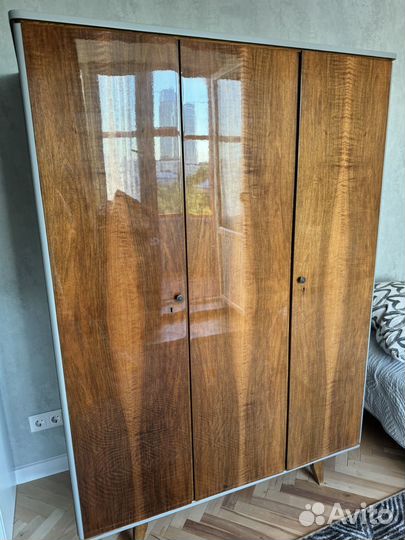 Шкаф для одежды винтаж