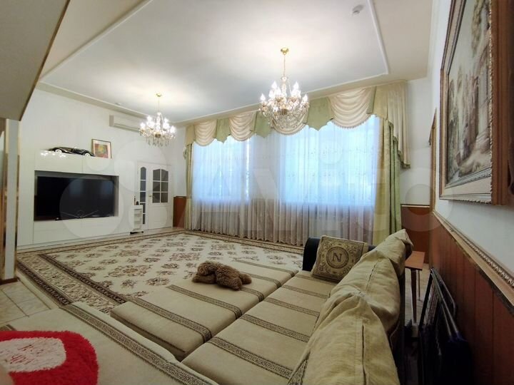 Дом 154 м² на участке 1,1 сот.