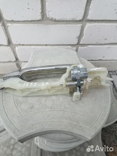 Ручка задней правой двери IX55