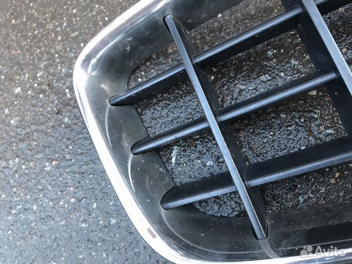 Volvo XC90 решетка радиатора