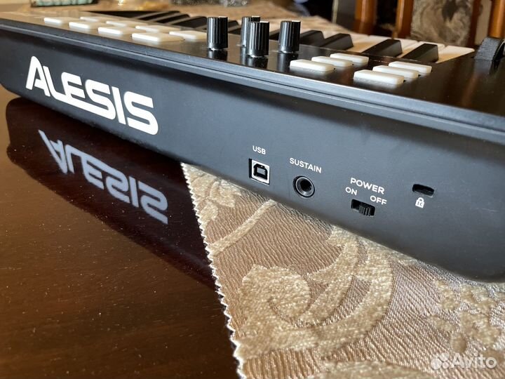 Midi-клавиатура Alesis V25 mkii, 25 клавиш