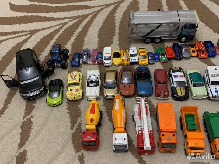 Машинки 57 штук