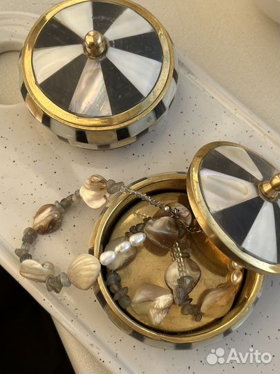 Перламутровая шкатулка