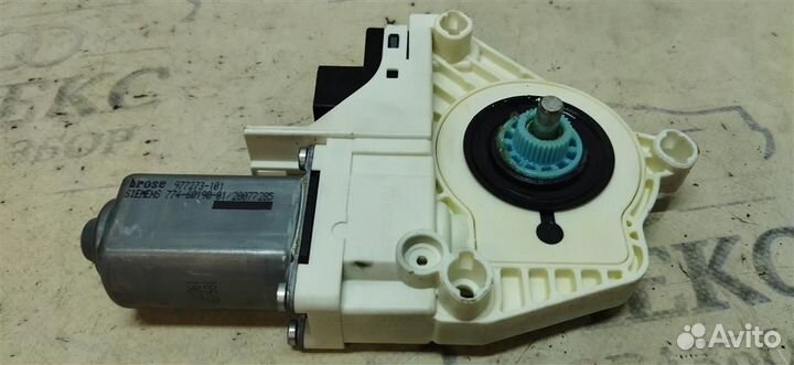 Моторчик стеклоподъемника Audi Q7 2005