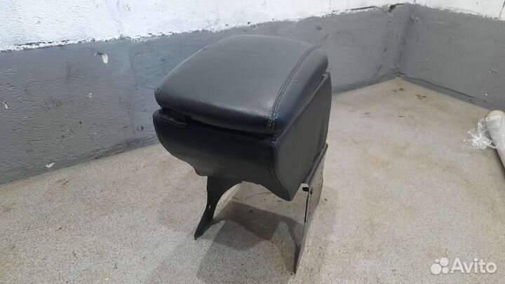 Подлокотник для Volkswagen Passat B5