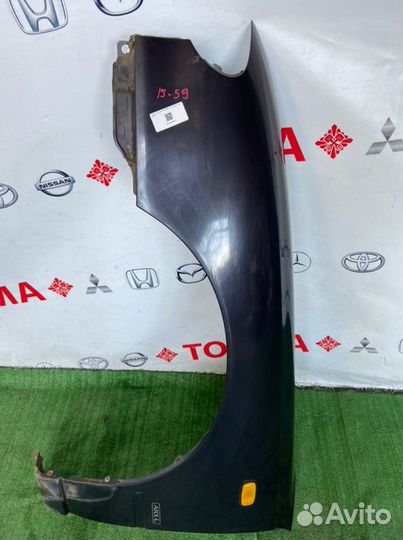 Крыло переднее левое Nissan Bluebird EU13