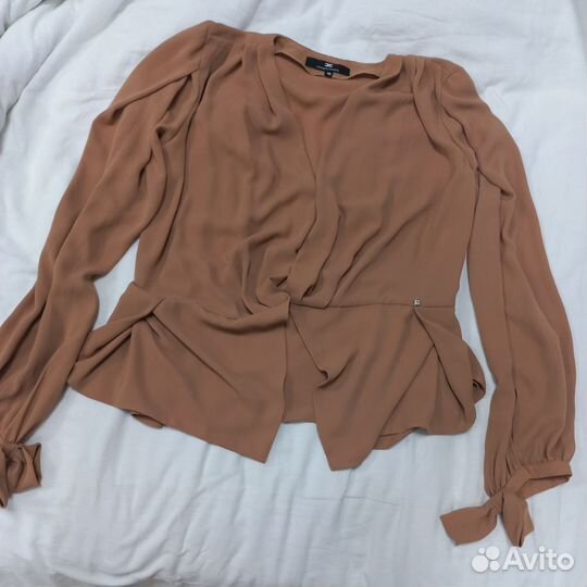 Отдам бесплатно женские вещи