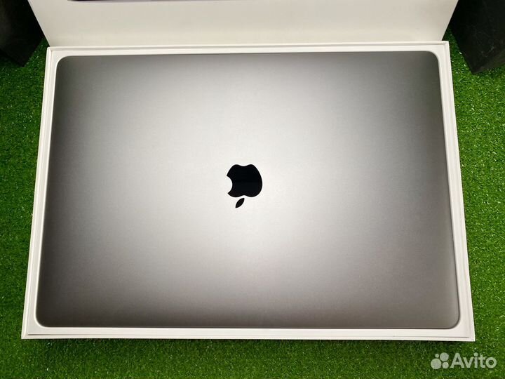 MacBook Pro 15 2018 16gb 512gb Полный комплект