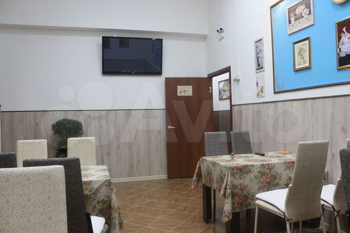 Гостиница, 637 м²