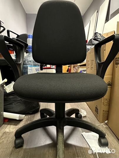 Компьютерное (офисное) кресло Б/У