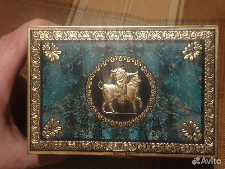 Шкатулка красивая металл, старинная