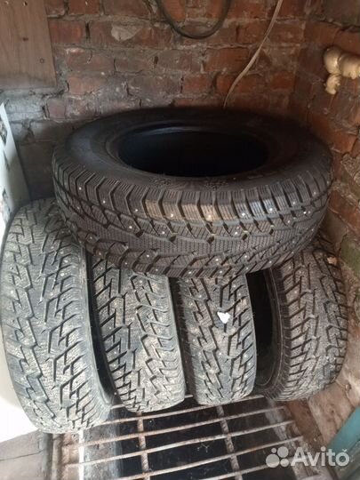 Ecovision VI-186 MT 225/75 R16