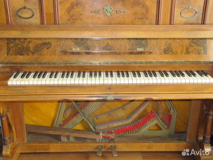 Немецкое антикварное пианино